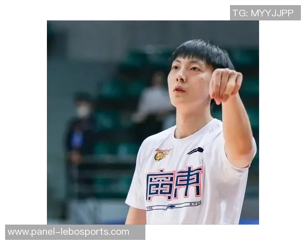 广东男篮或将进行大规模调整胡明轩成唯一留守核心朱芳雨面临交易徐杰压力